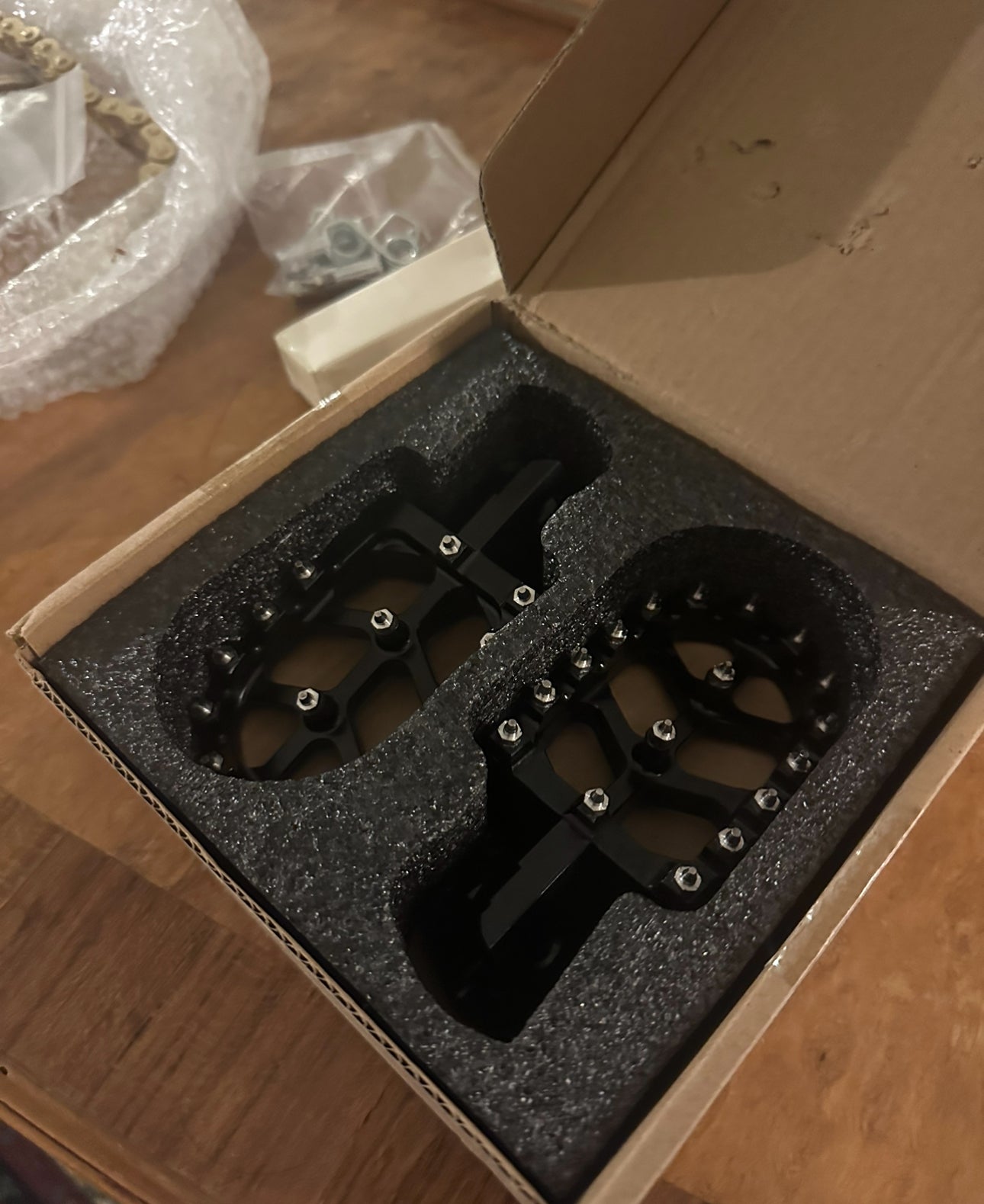 Prickly Pegs for Tuttio Soleil 01